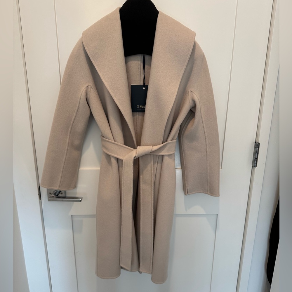 Max Mara Beige Wrap Short Wool Coat size 2
